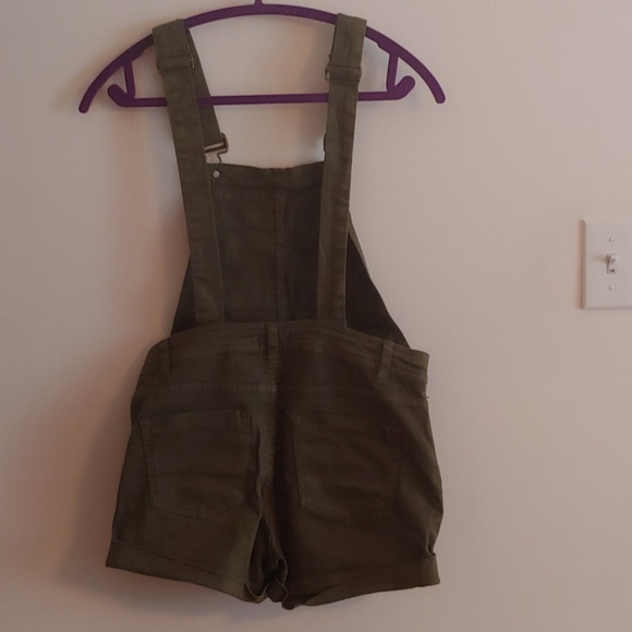 Shortalls - Picture 2 of 5
